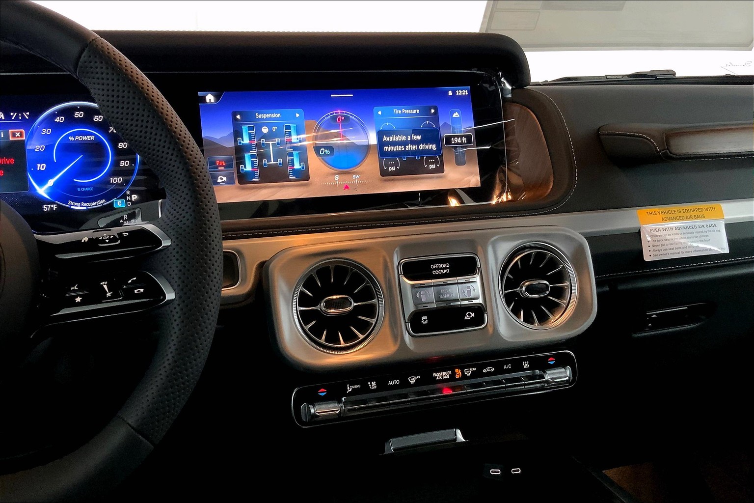 G 580 with EQ SUV