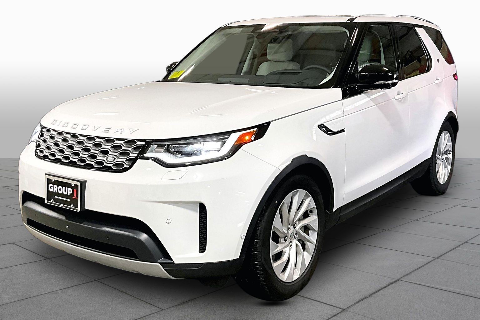 2024 Land Rover Discovery