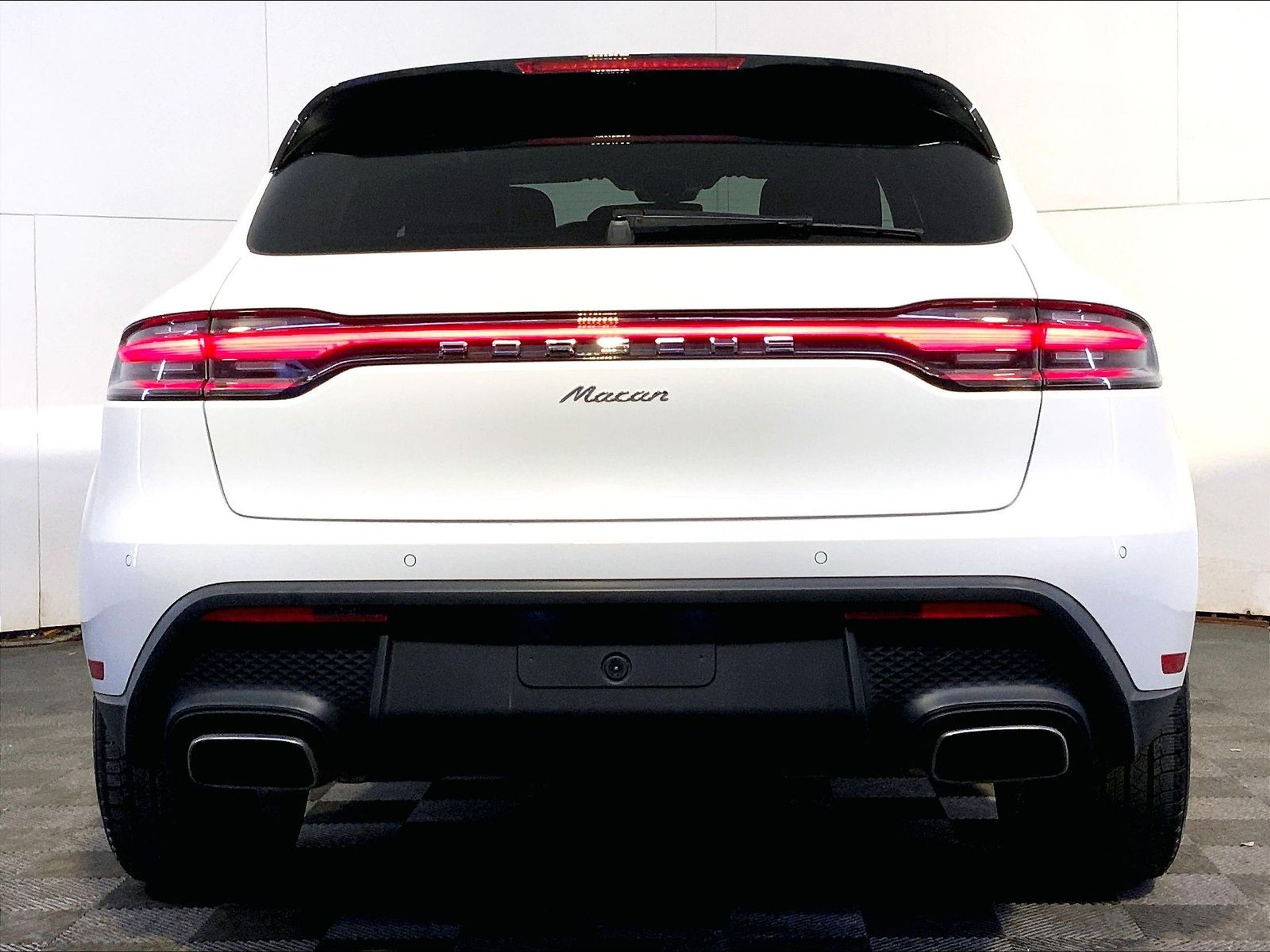 2025 Porsche Macan Base - Photo 6