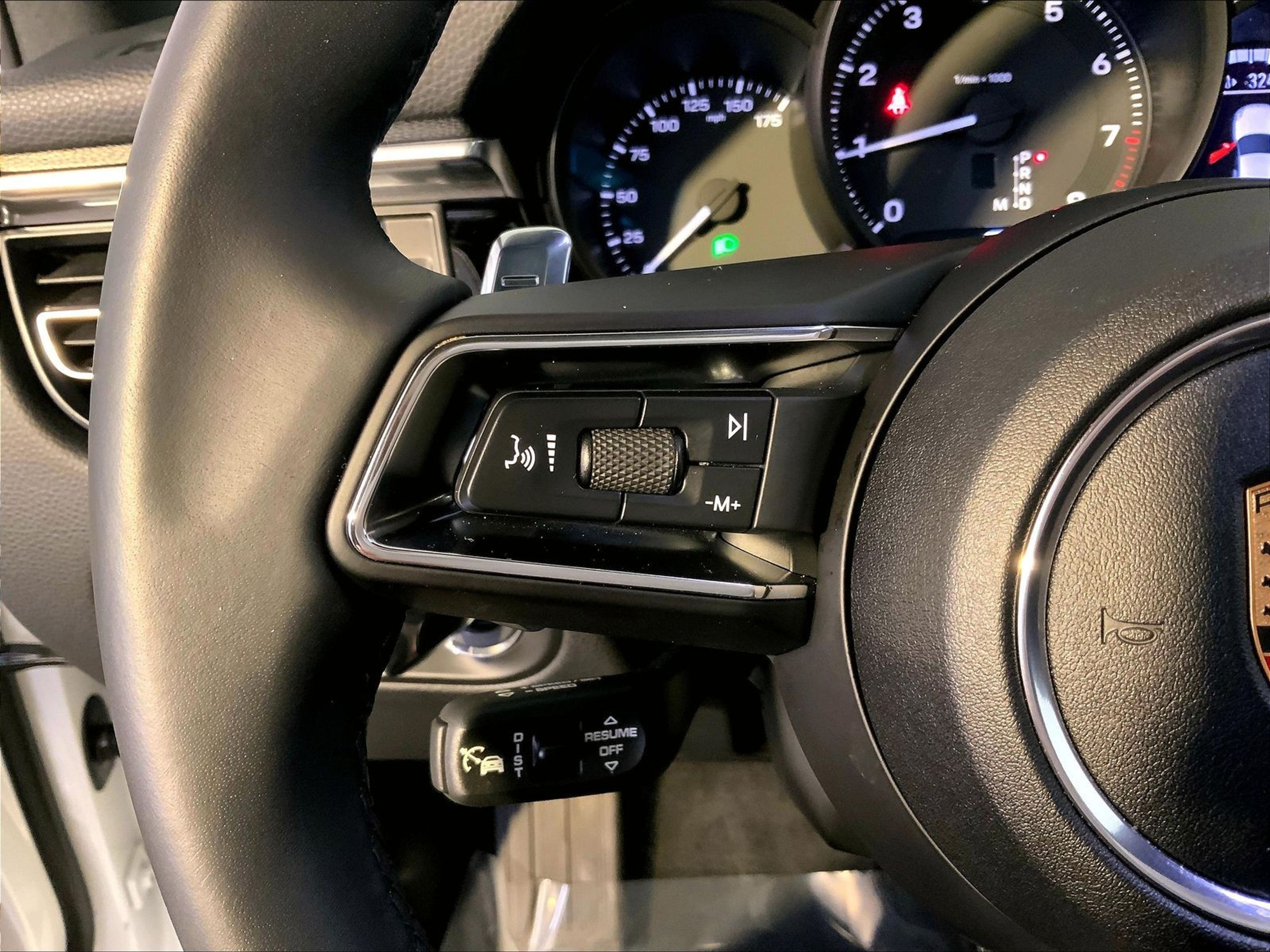 2025 Porsche Macan Base - Photo 27