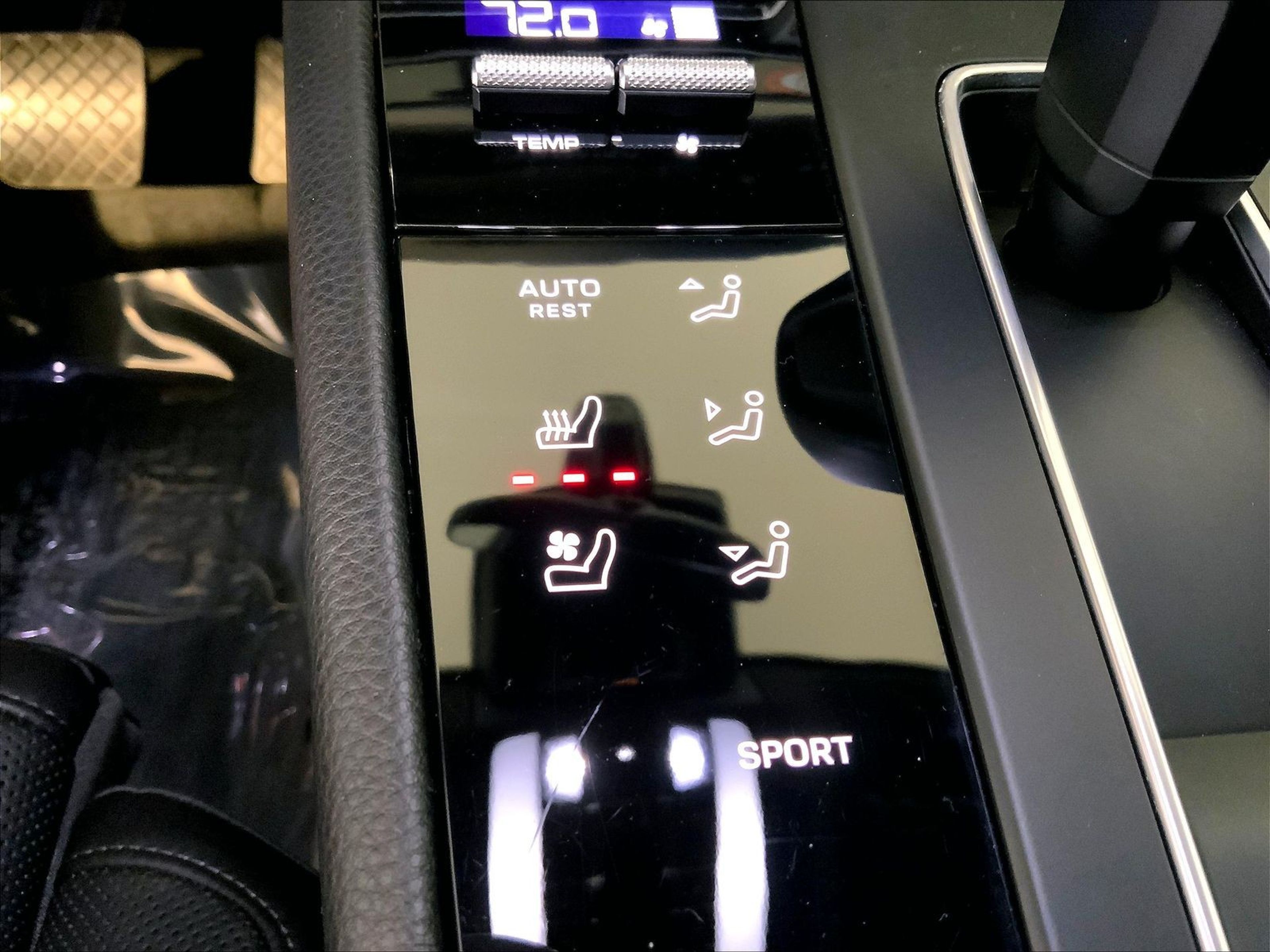 2025 Porsche Macan Base - Photo 37