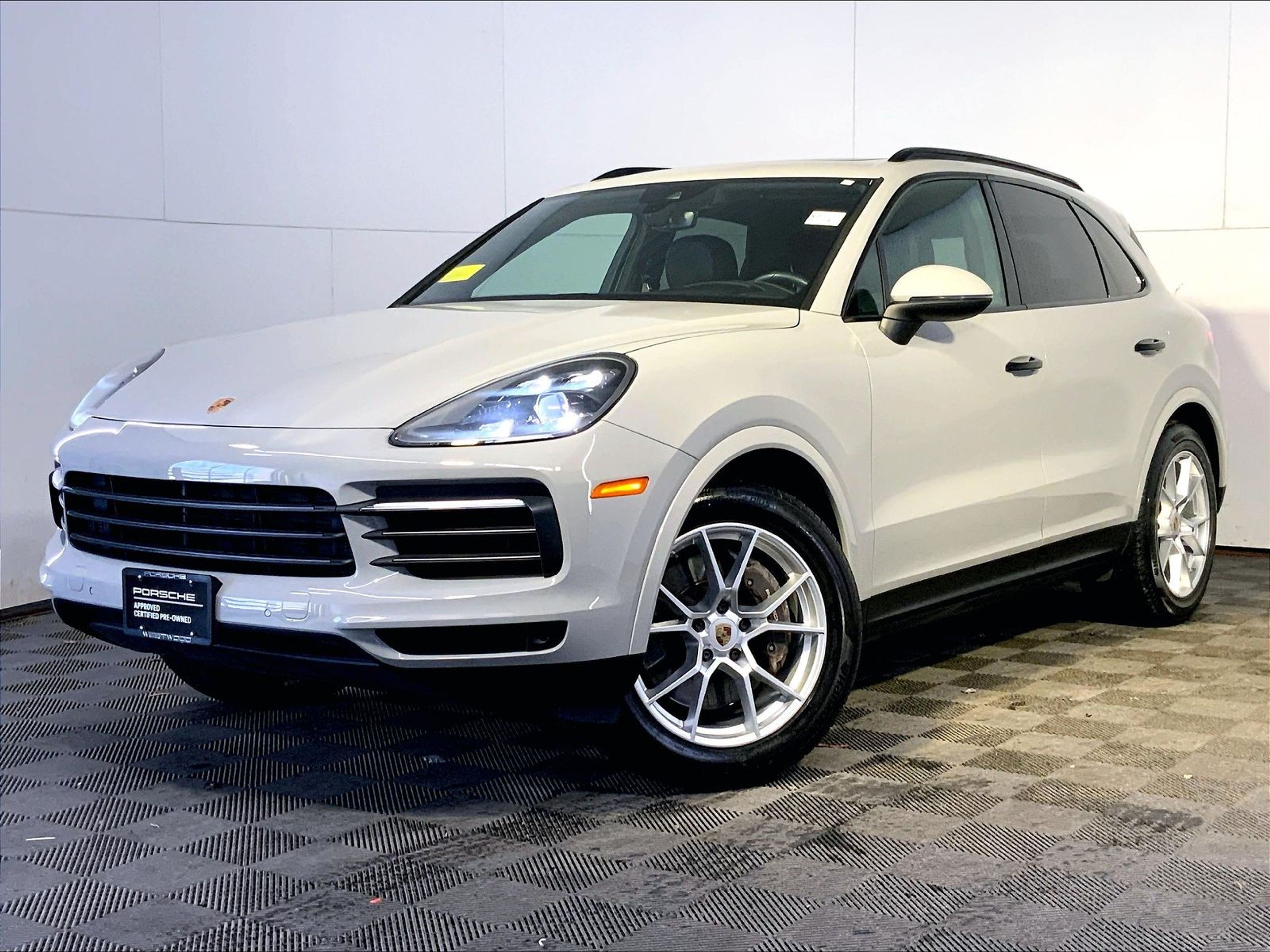 2022 Porsche Cayenne Platinum Edition