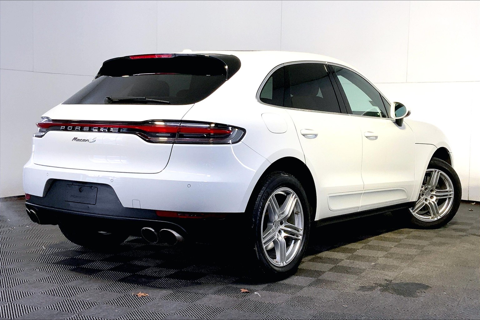 Macan S