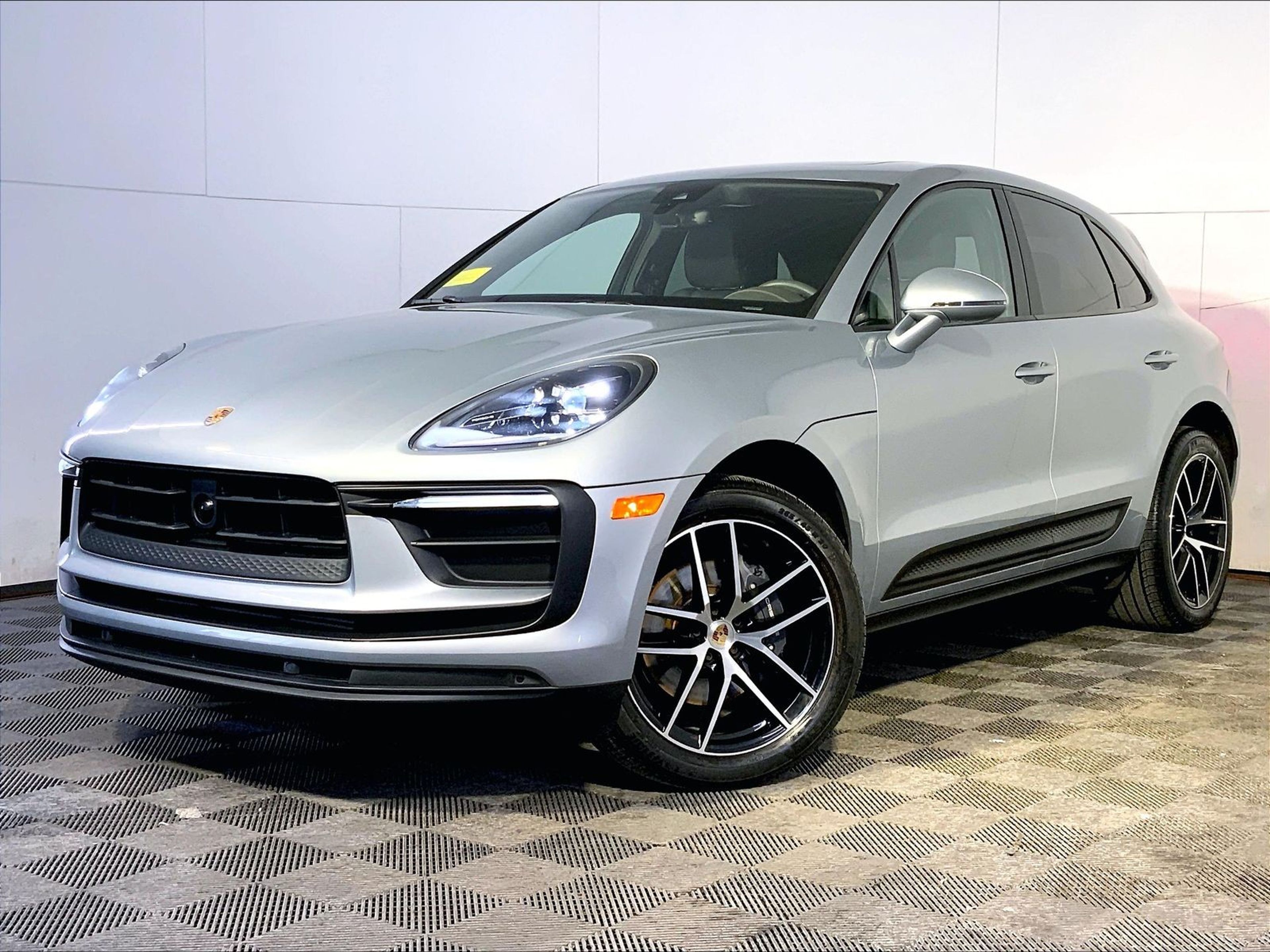 2023 Porsche Macan