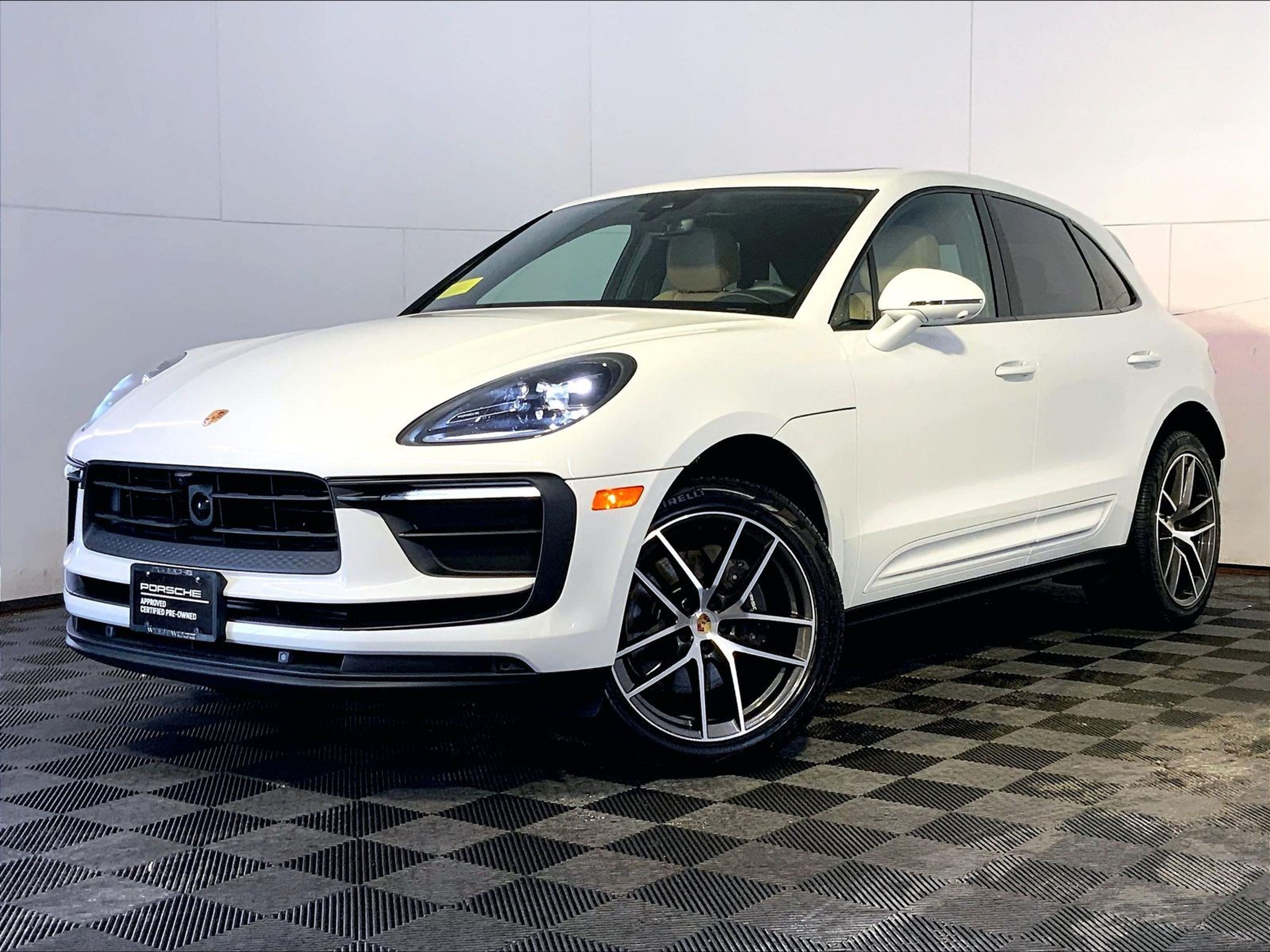 2026 Porsche Macan