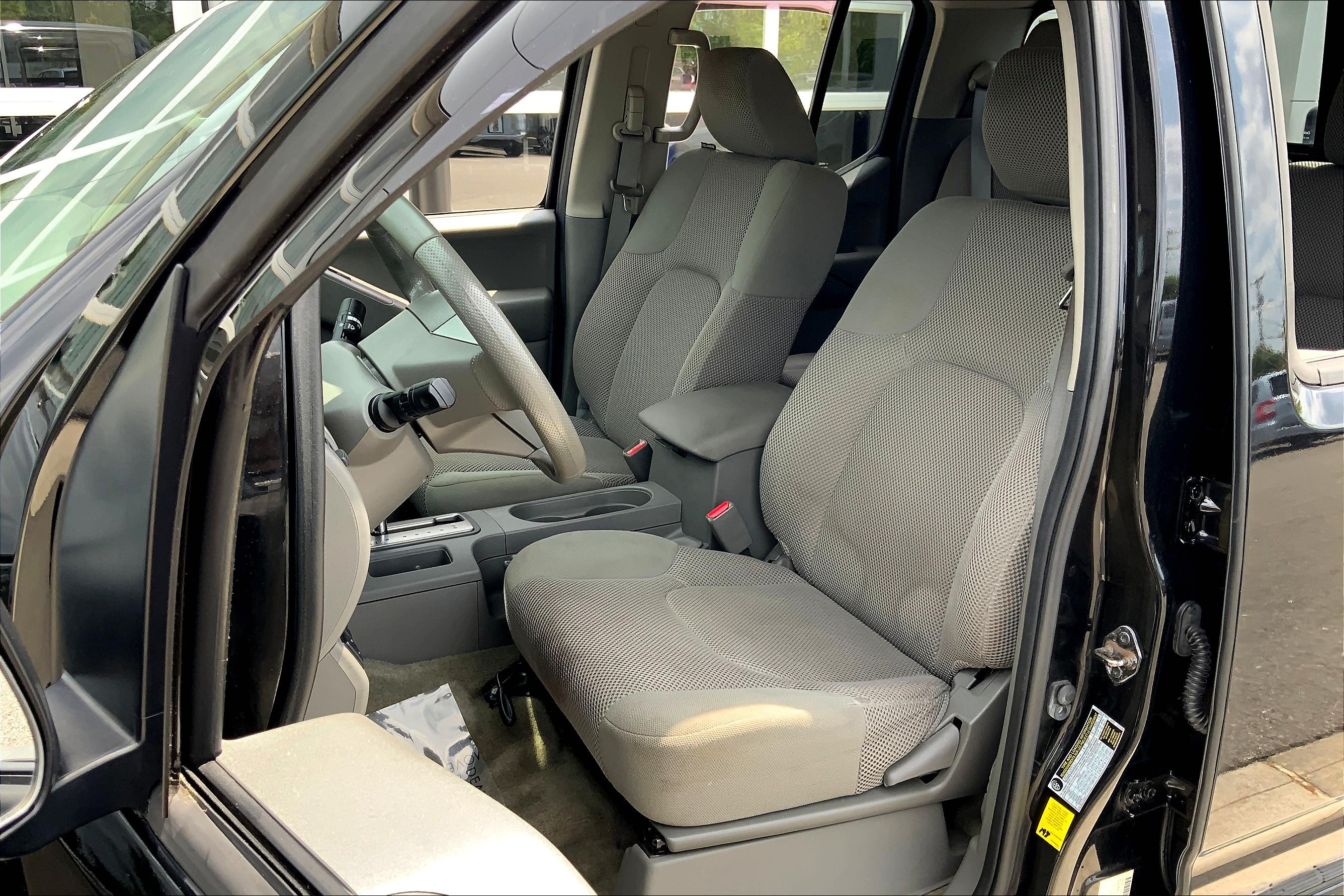 Frontier Crew Cab SV