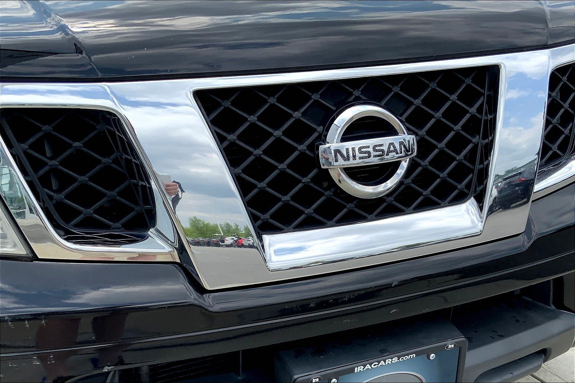 Frontier Crew Cab SV