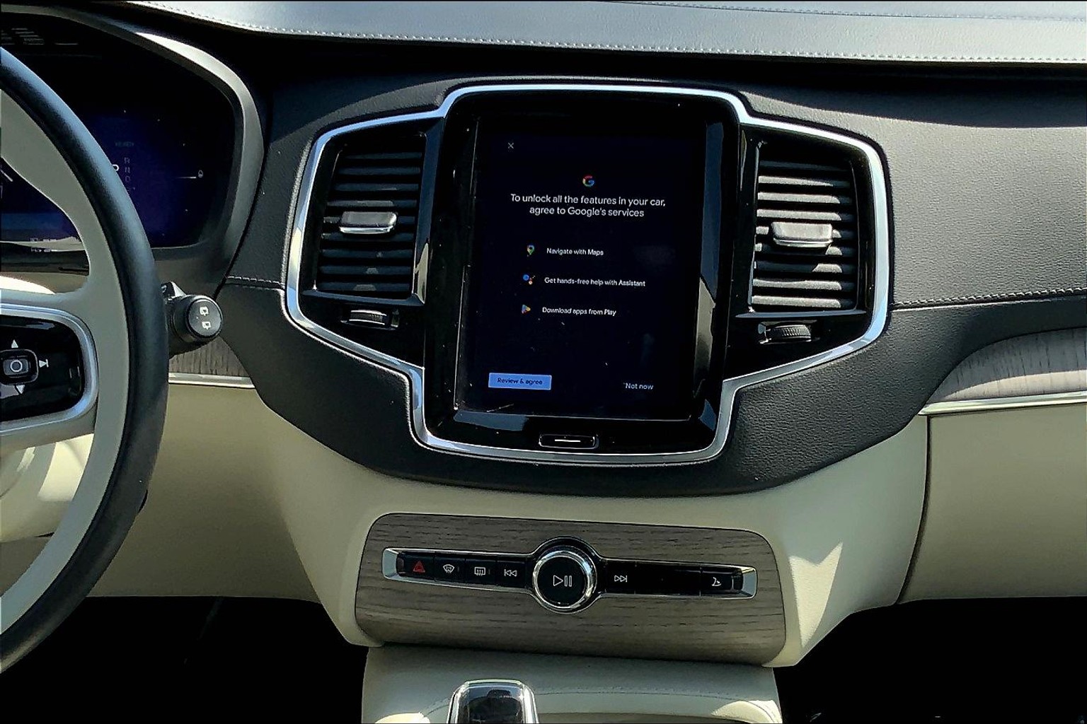 XC90 Plug-In Hybrid T8 Recharge Ultimate Bright Theme 7 Passenger