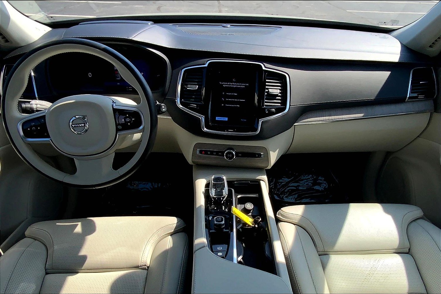 XC90 Plug-In Hybrid T8 Recharge Ultimate Bright Theme 7 Passenger
