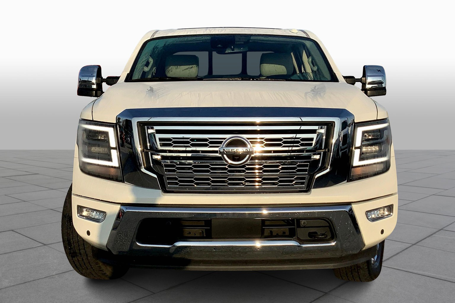 Titan Crew Cab SL