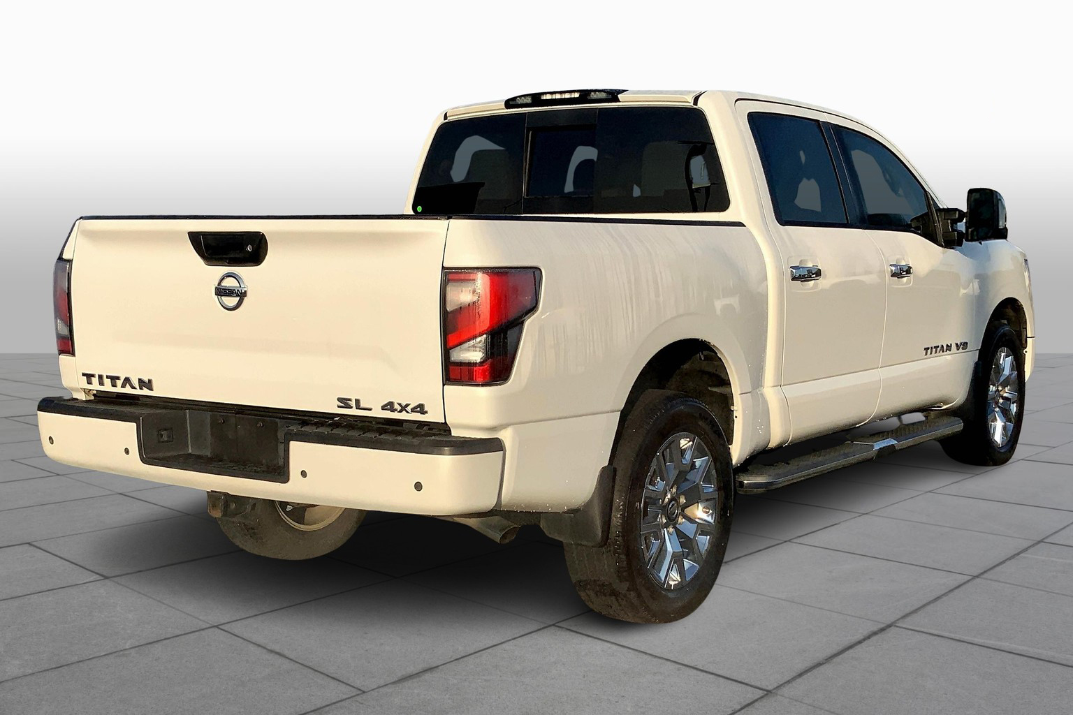 Titan Crew Cab SL