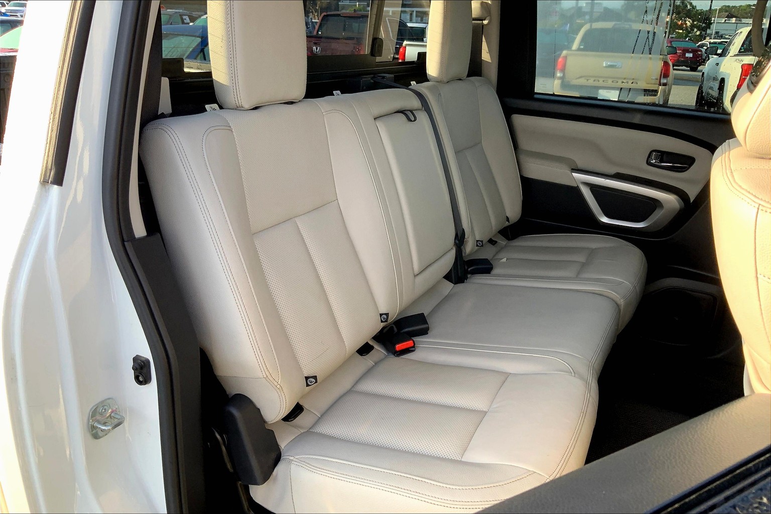 Titan Crew Cab SL