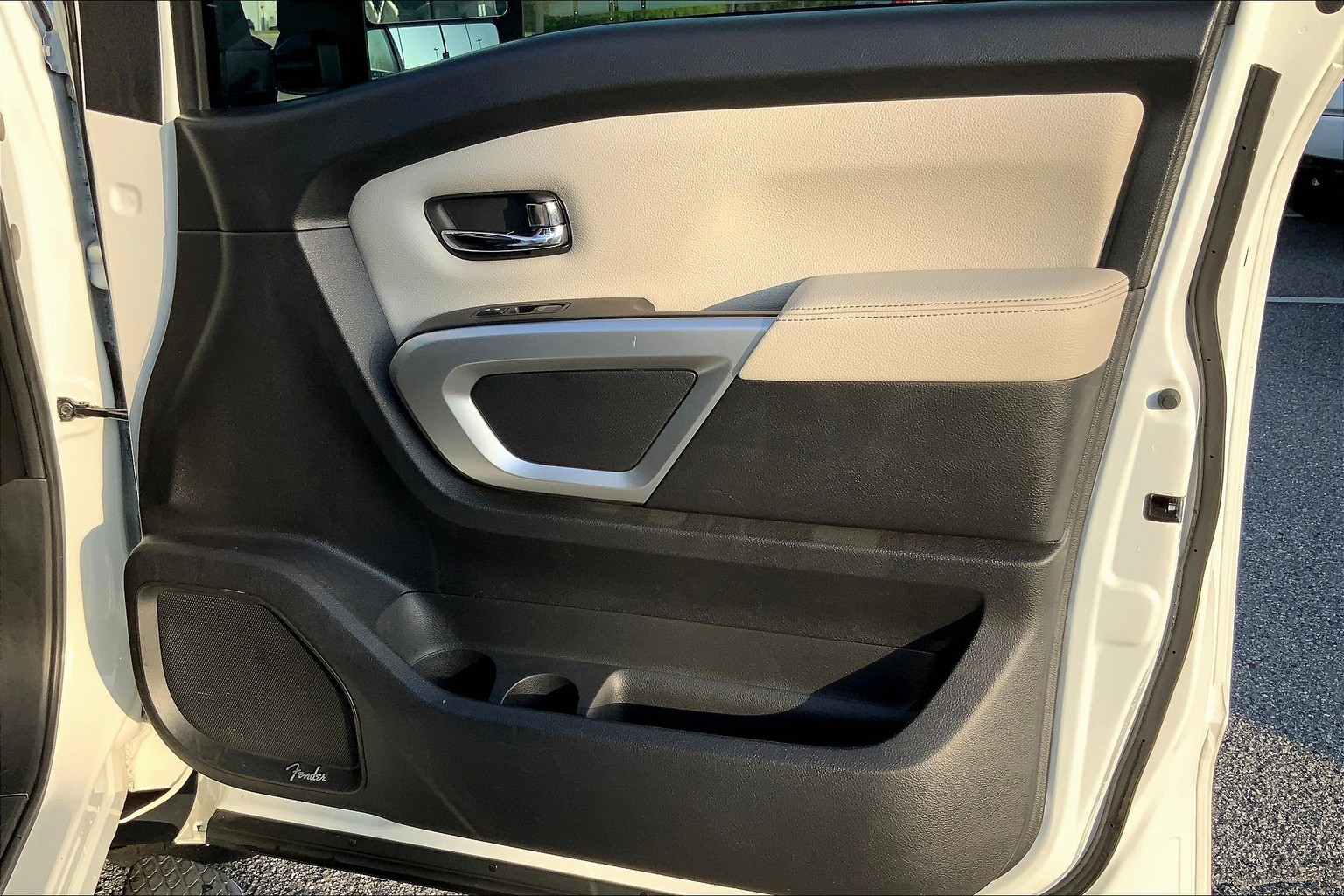 Titan Crew Cab SL