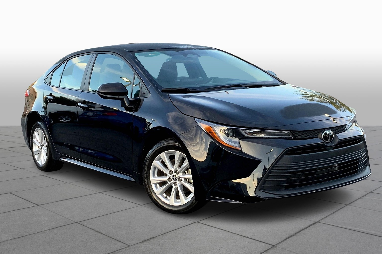 Corolla LE