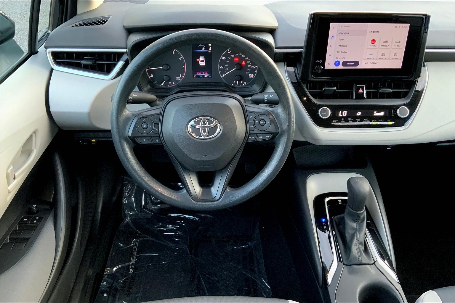 Corolla LE