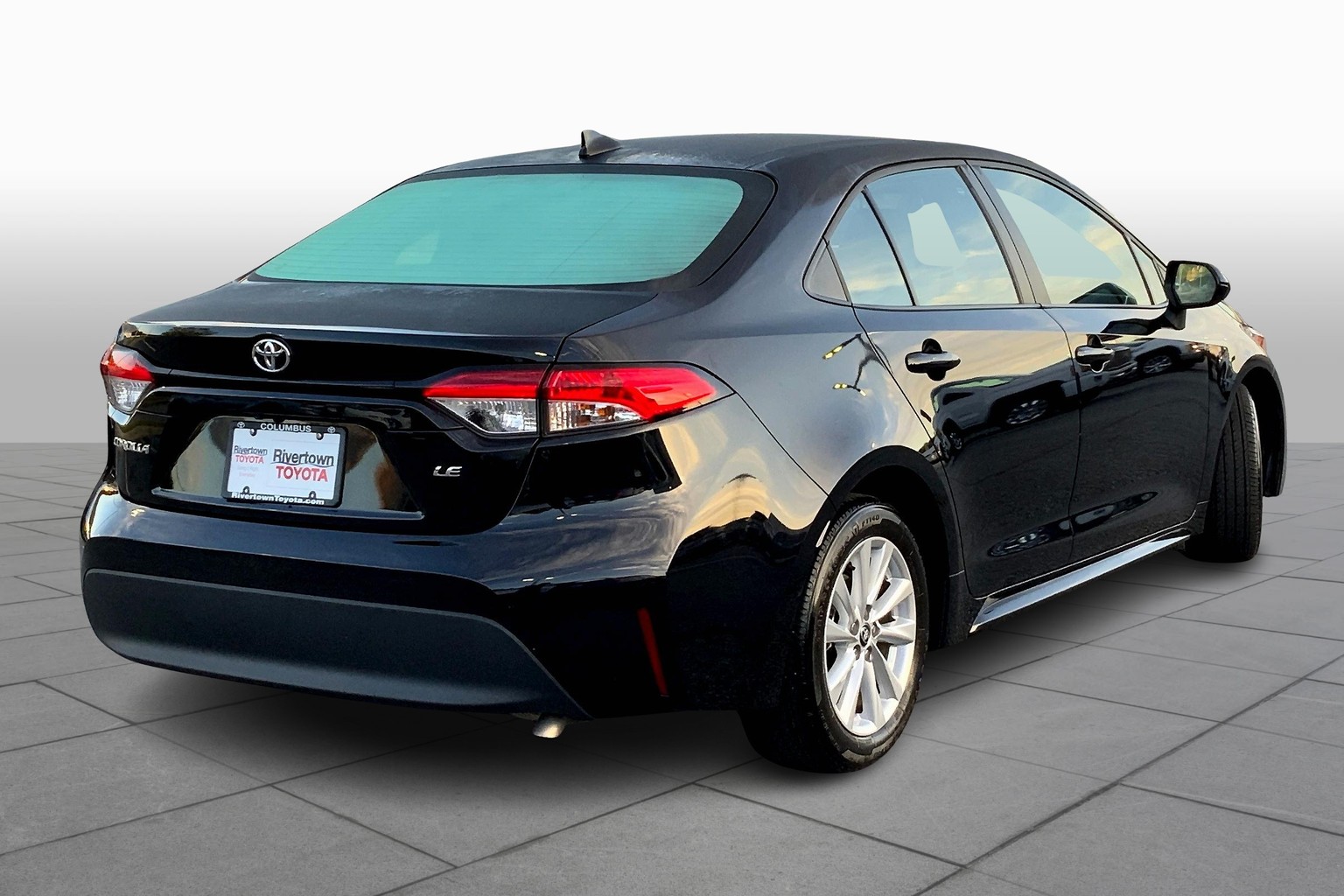 Corolla LE