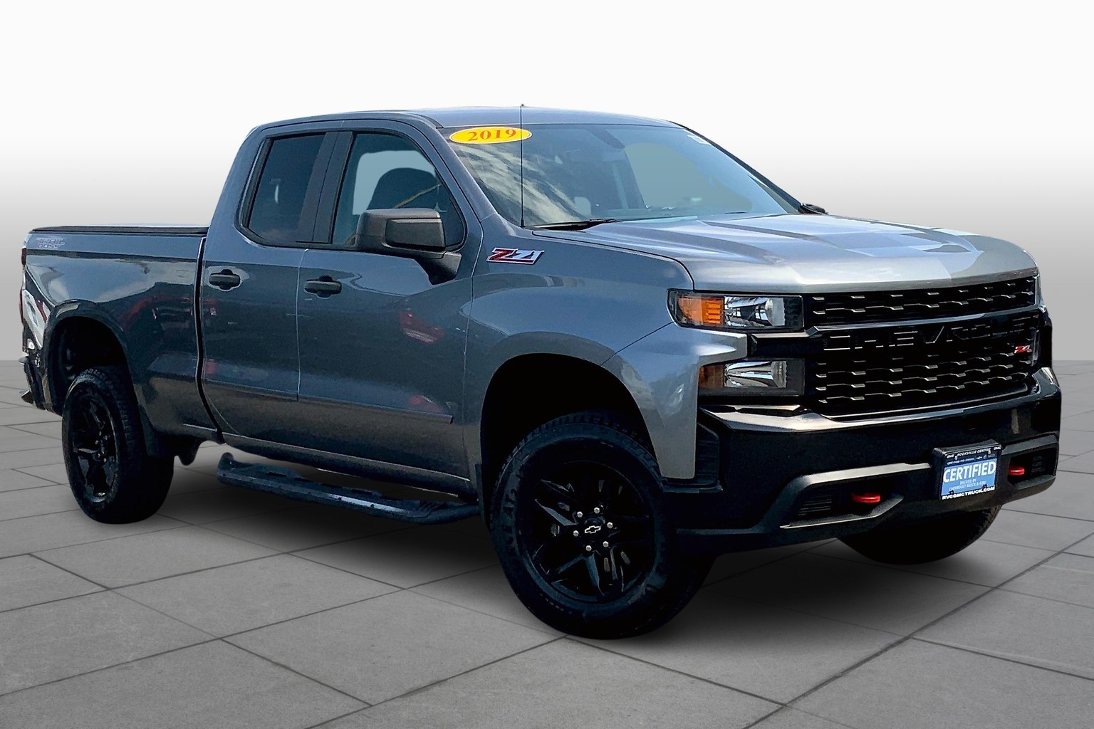 Used 2019 Chevrolet Silverado 1500 Custom with VIN 1GCRYCEF9KZ194668 for sale in Rockville Centre, NY