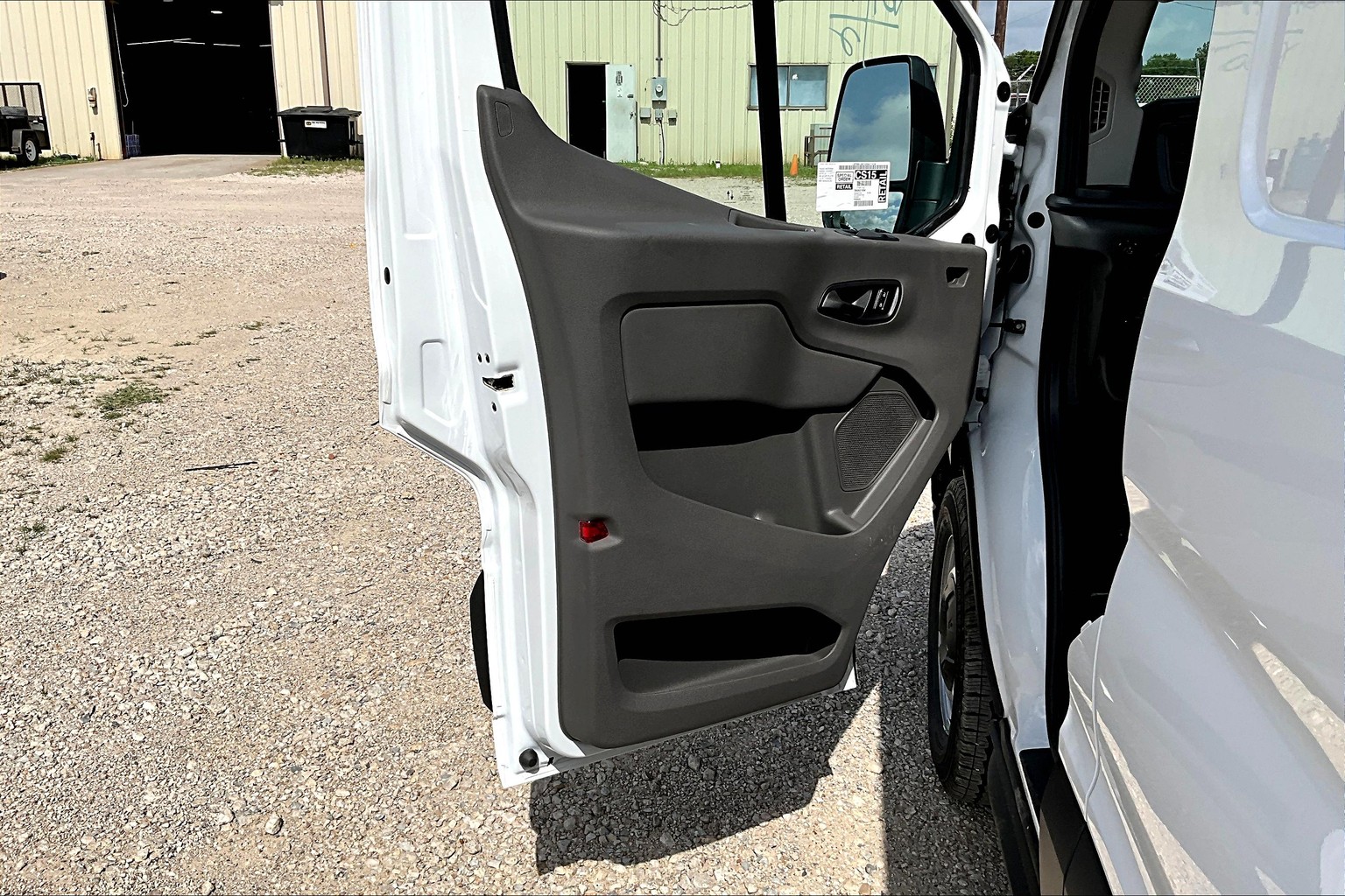 Transit Van 250 High Roof w/148-inch WB