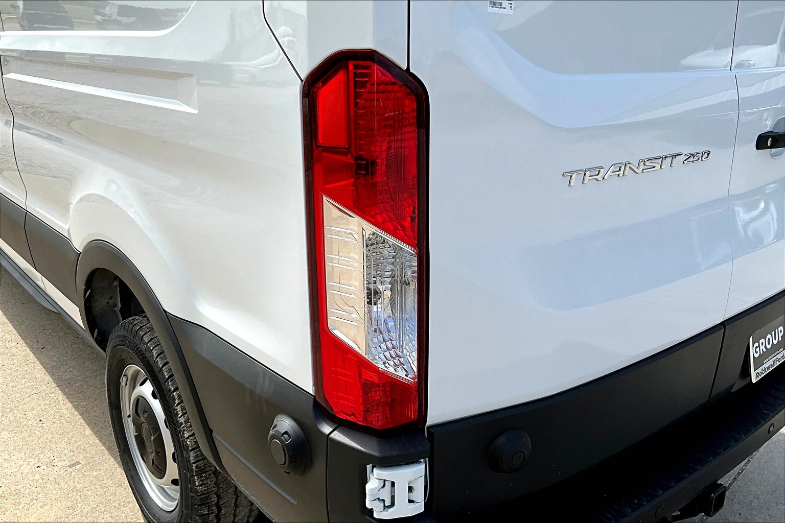Transit Van 250 High Roof w/148-inch WB