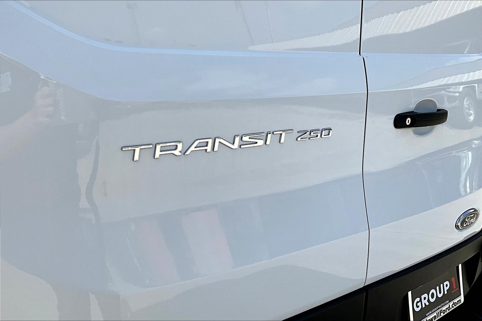 Transit Van 250 High Roof w/148-inch WB