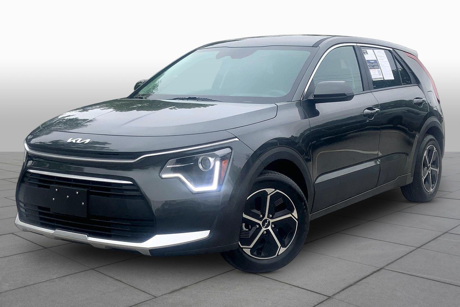 Certified 2025 Kia Niro LX with VIN KNDCP3LE0S5307465 for sale in Kansas City