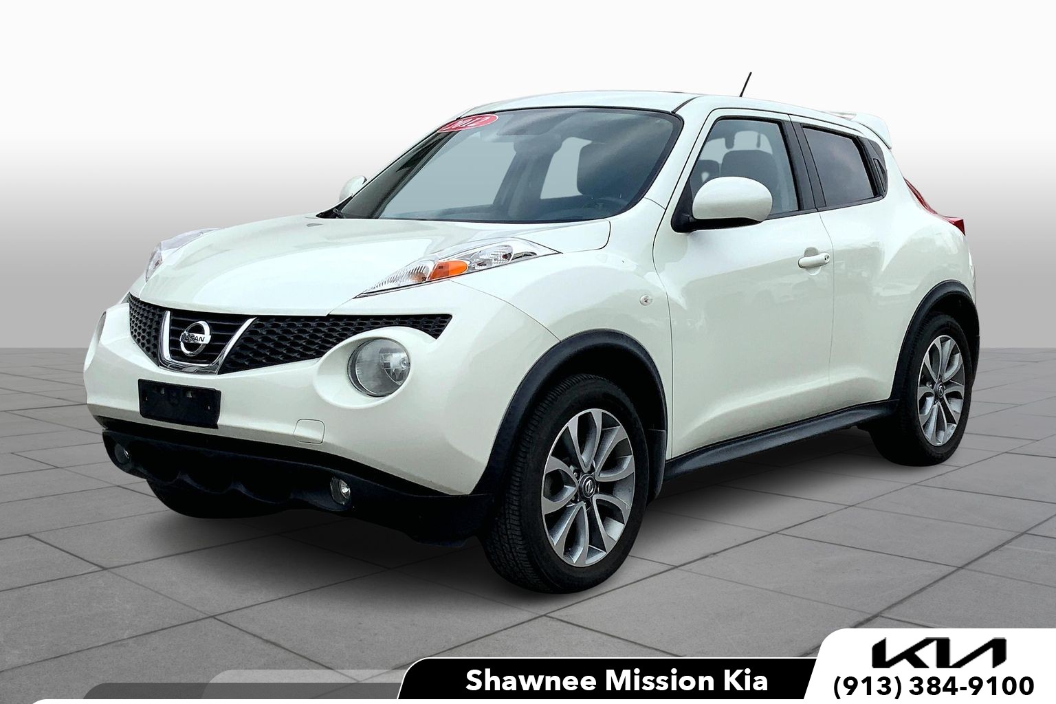 nissan juke black interior