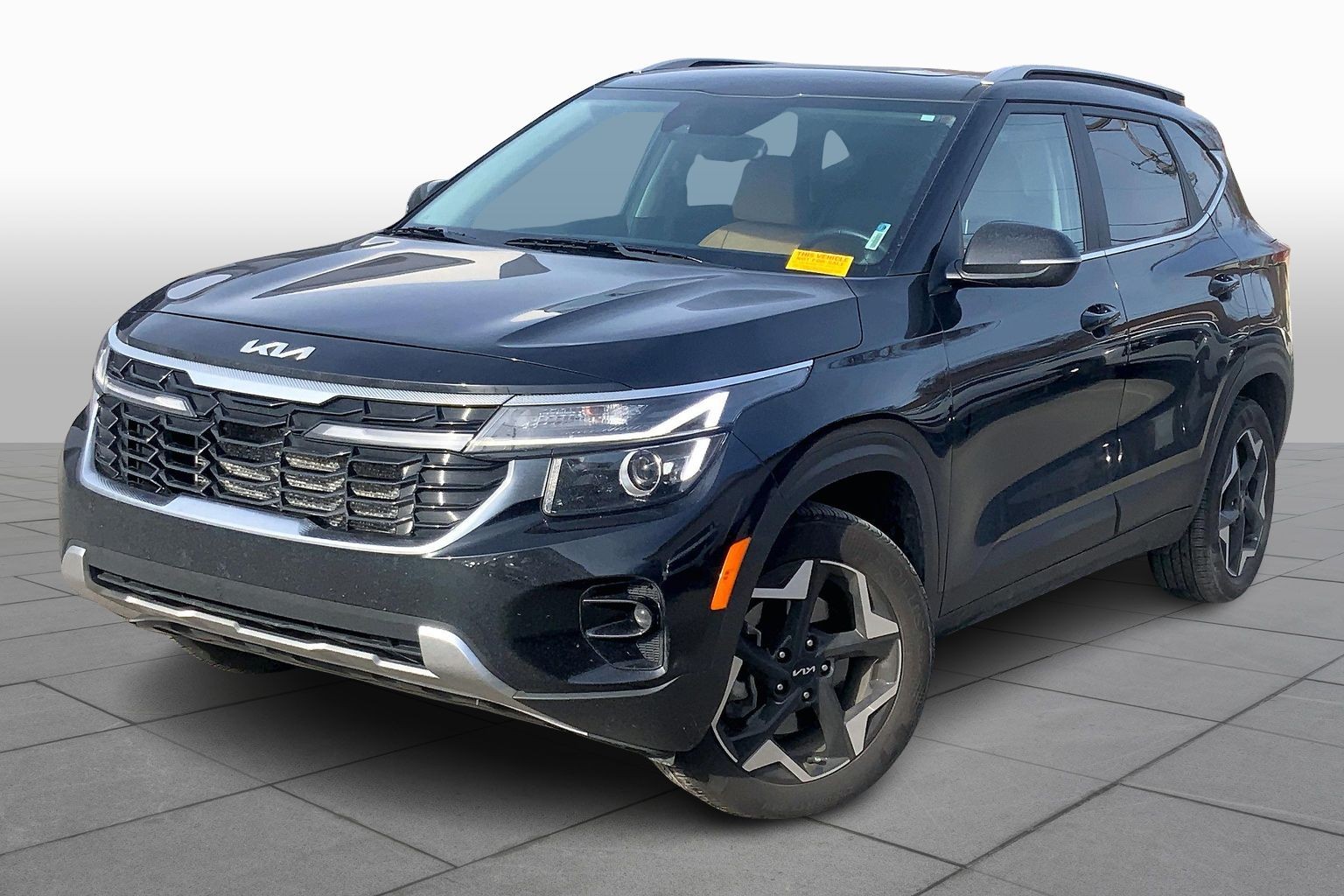 2024 Kia Seltos EX's photo