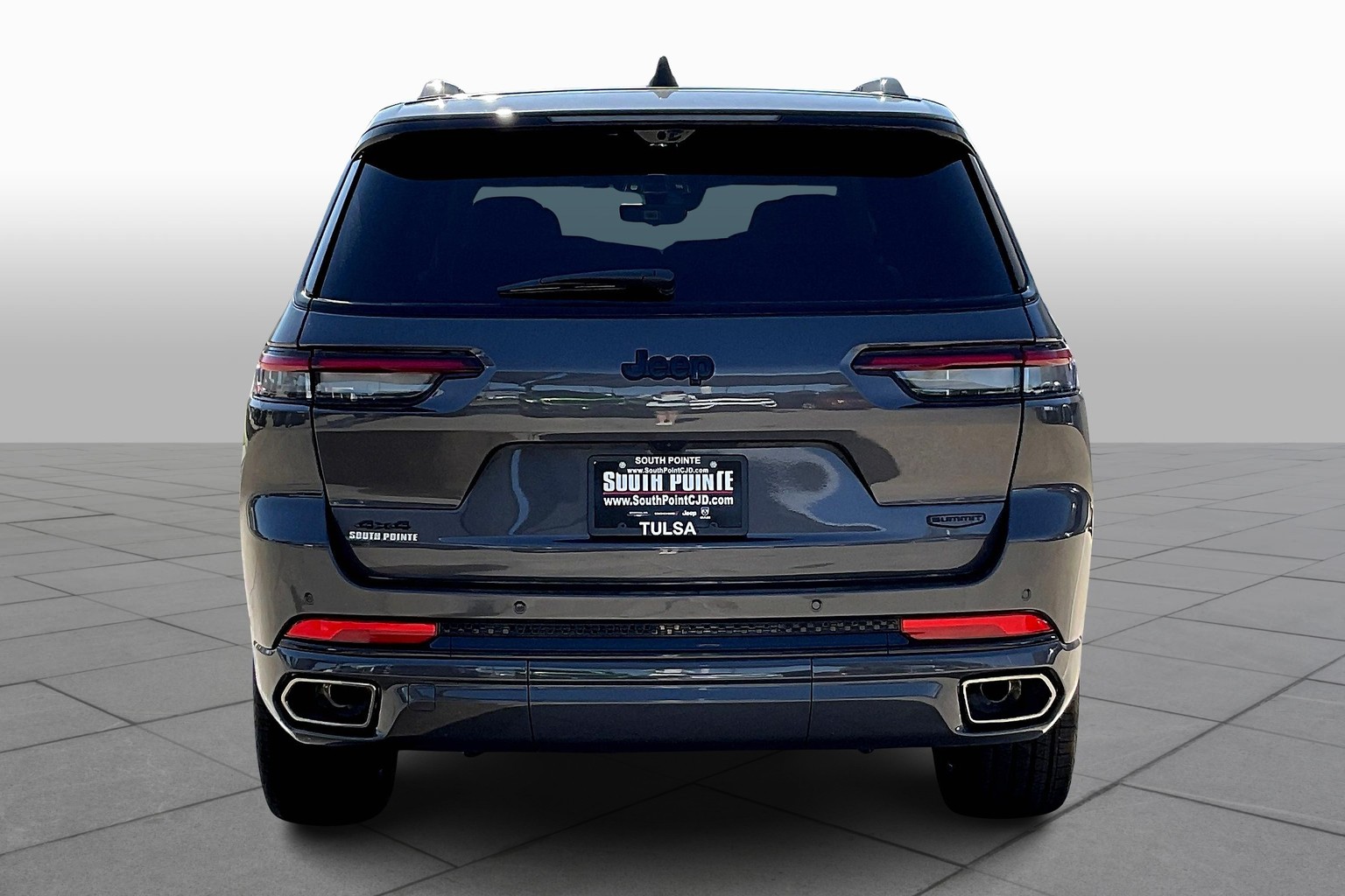 2025 Jeep Grand Cherokee L Summit photo 4