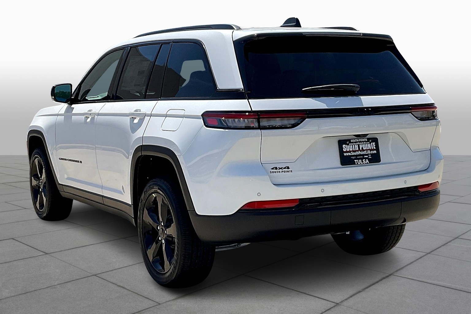 2025 Jeep Grand Cherokee Altitude X photo 12