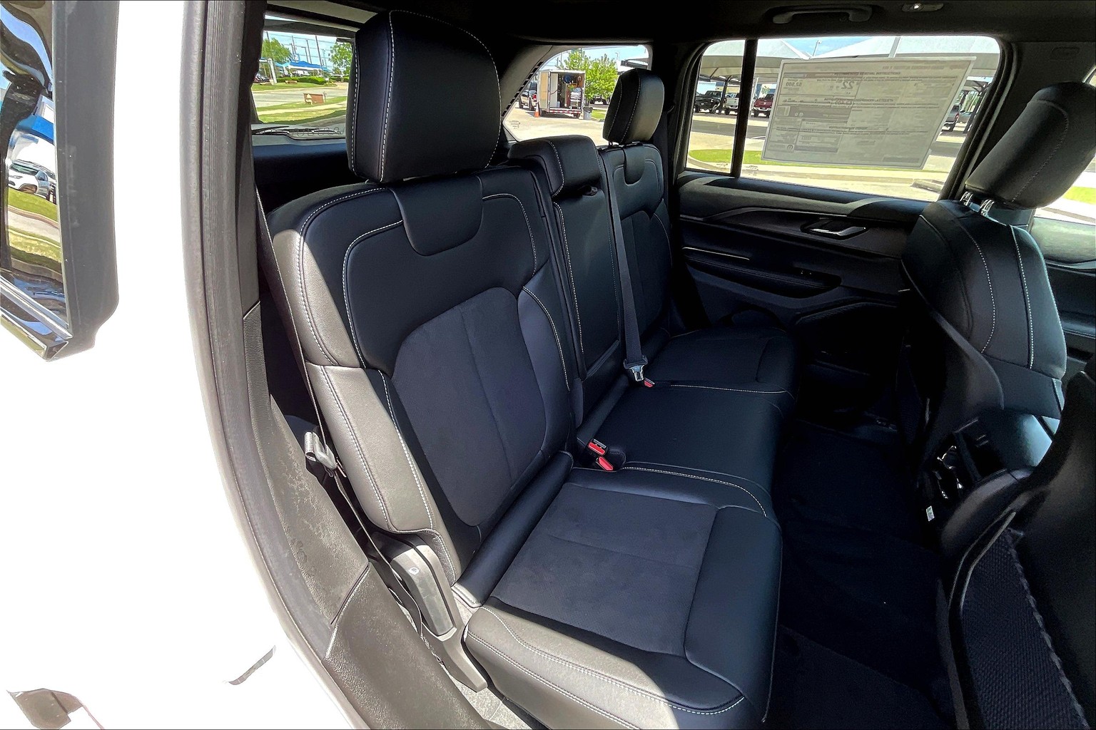2025 Jeep Grand Cherokee Altitude X photo 19