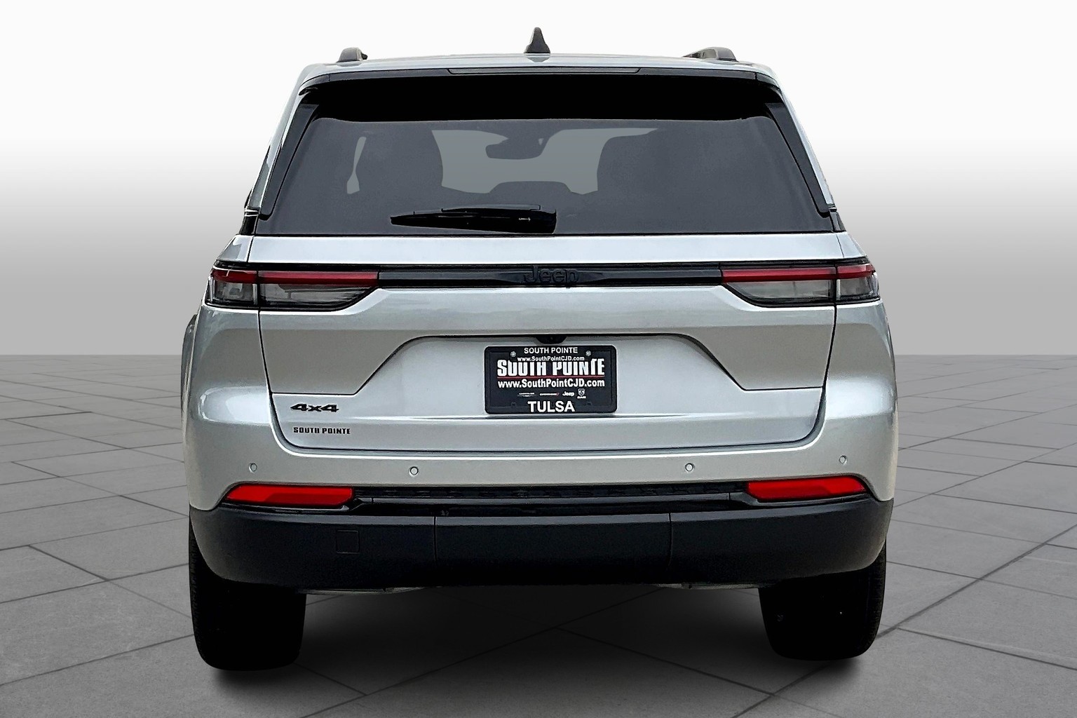 2025 Jeep Grand Cherokee Altitude X photo 4