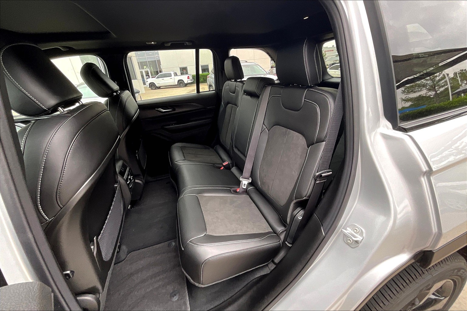 2025 Jeep Grand Cherokee Altitude X photo 19