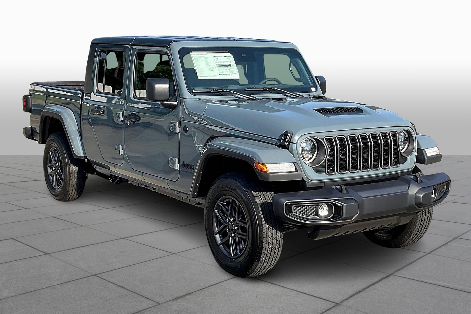 2025 Jeep Gladiator Sport S photo 2
