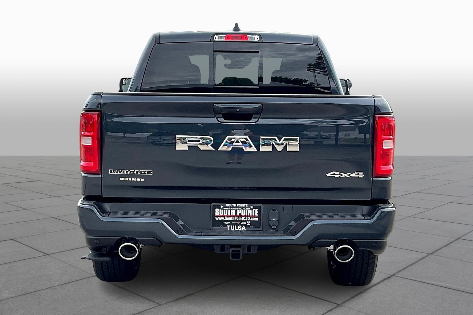 2026 Ram 1500 Laramie photo 4