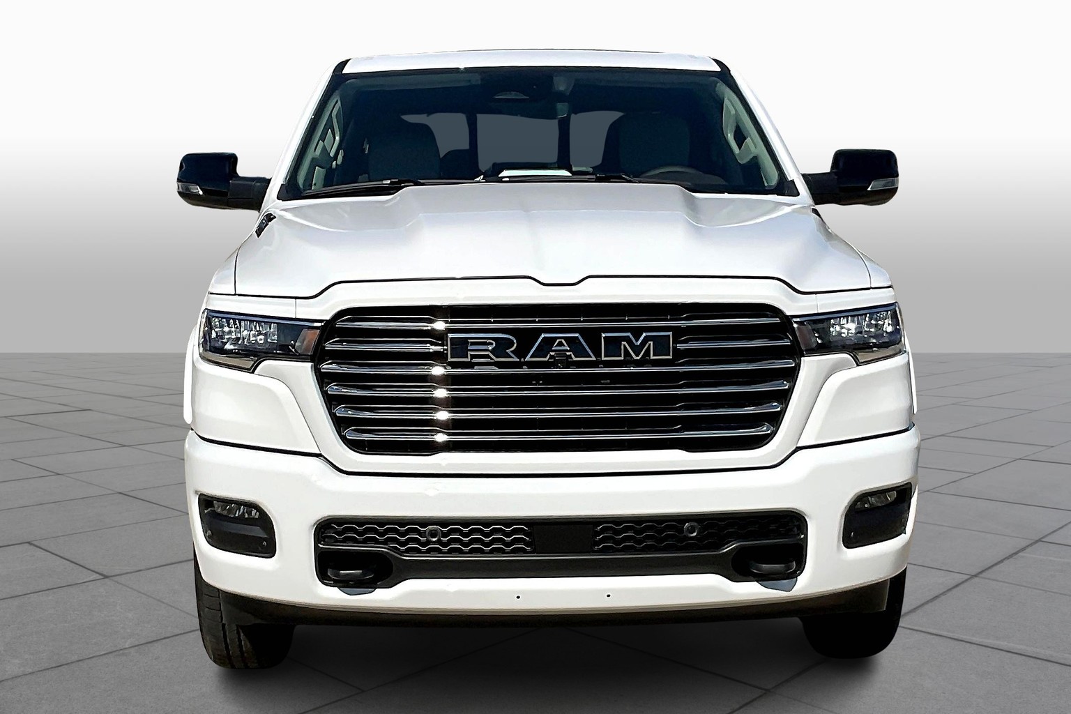 2026 Ram 1500 Laramie photo 3