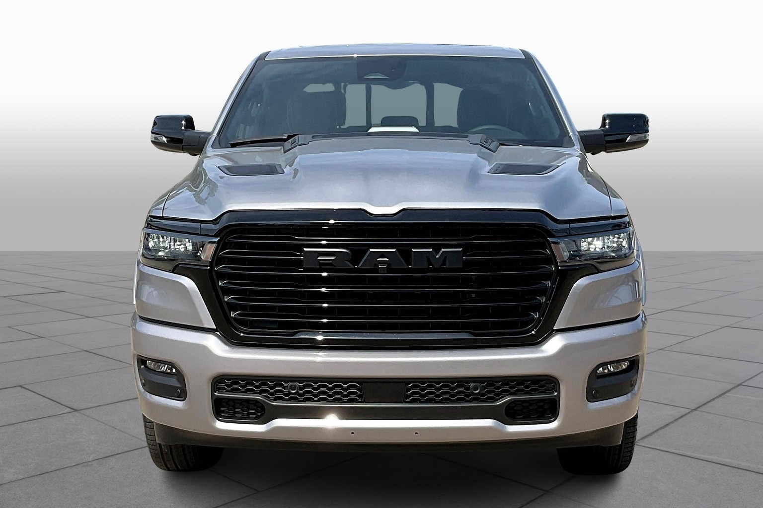 2026 Ram 1500 Laramie photo 3