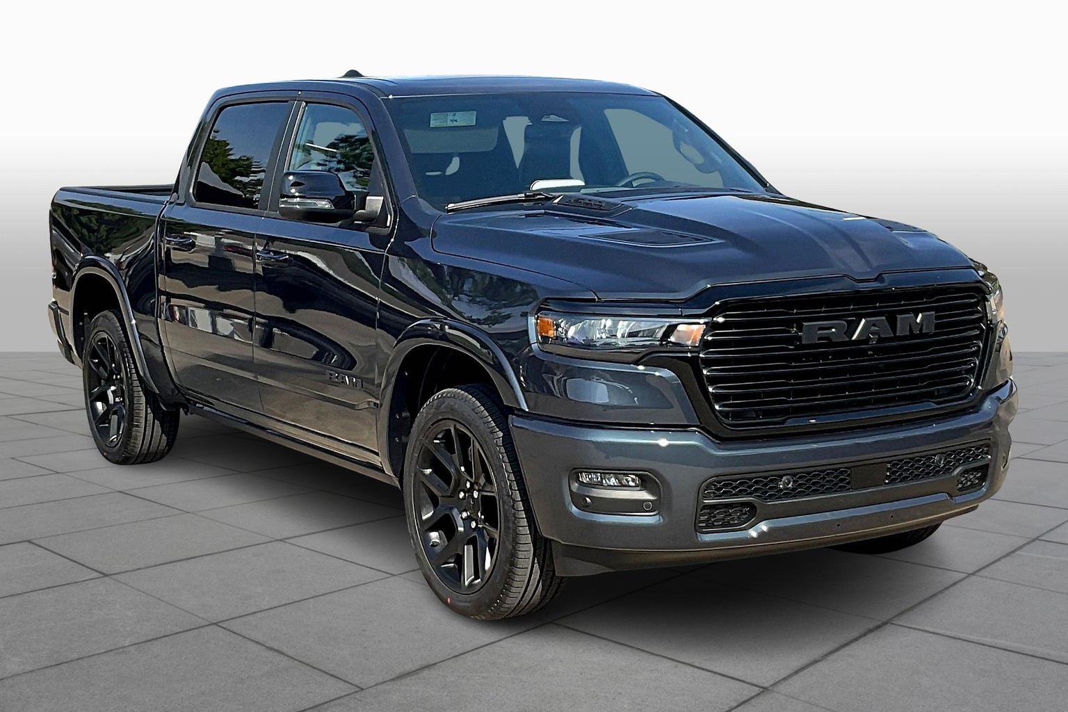 2026 Ram 1500 Laramie photo 2