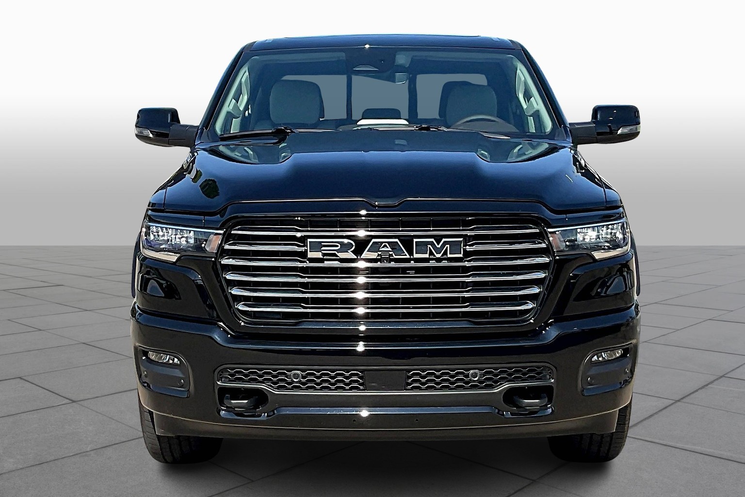 2026 Ram 1500 Laramie photo 3