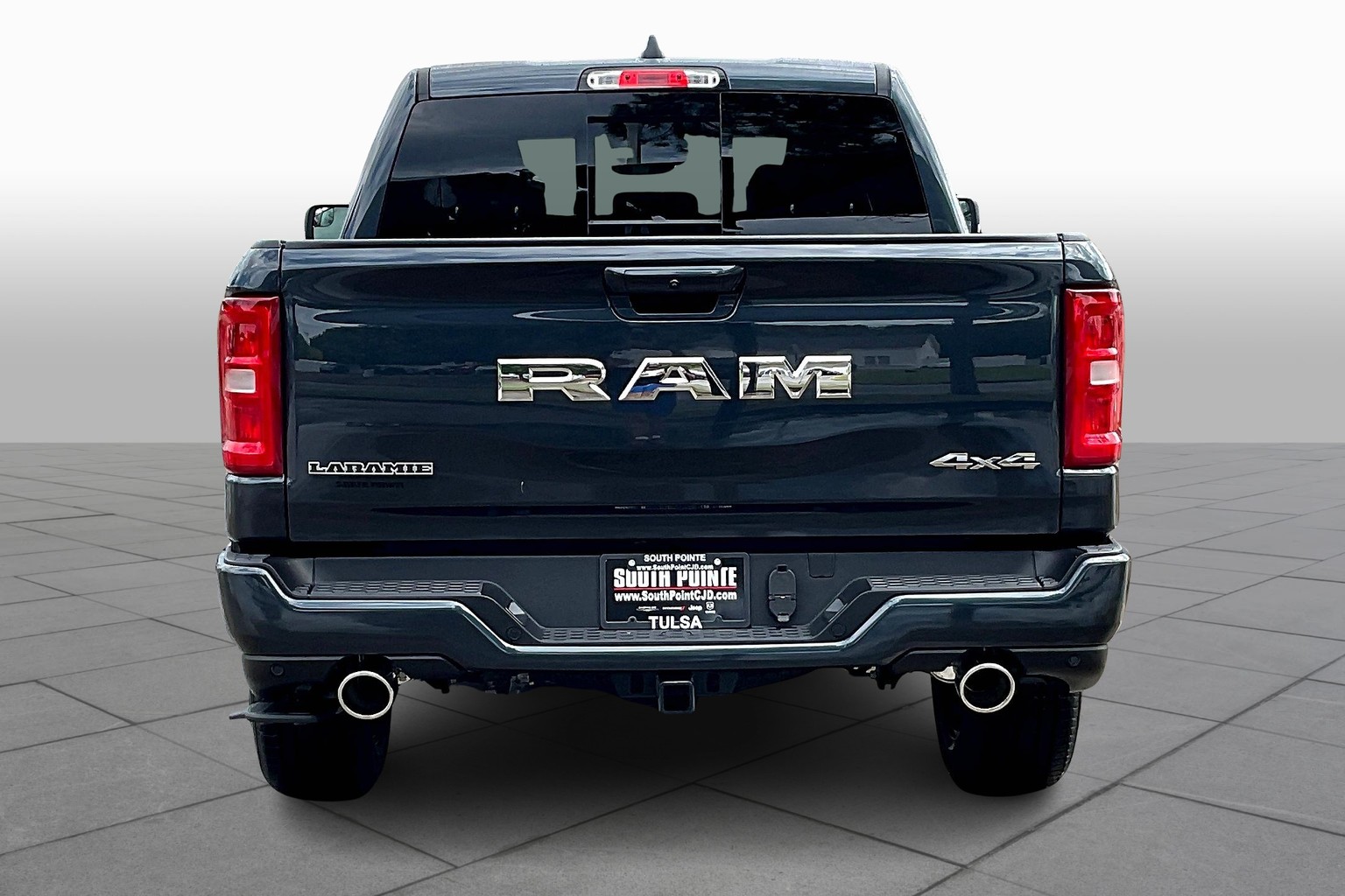 2026 Ram 1500 Laramie photo 4