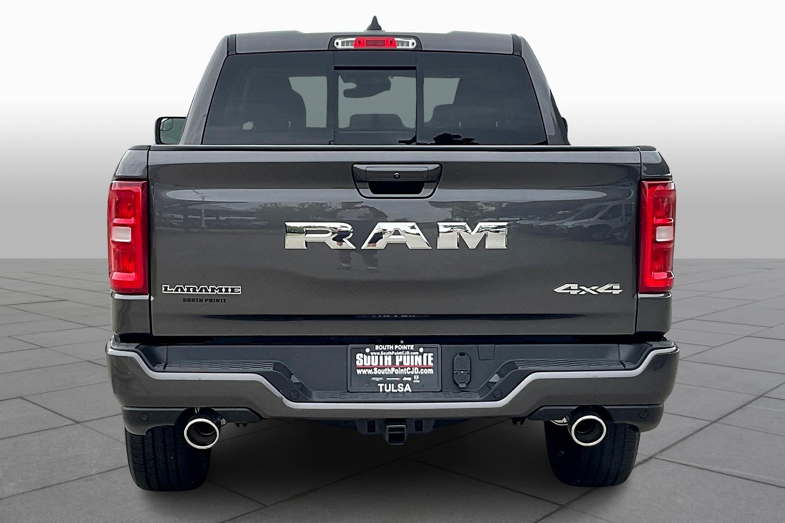 2026 Ram 1500 Laramie photo 3