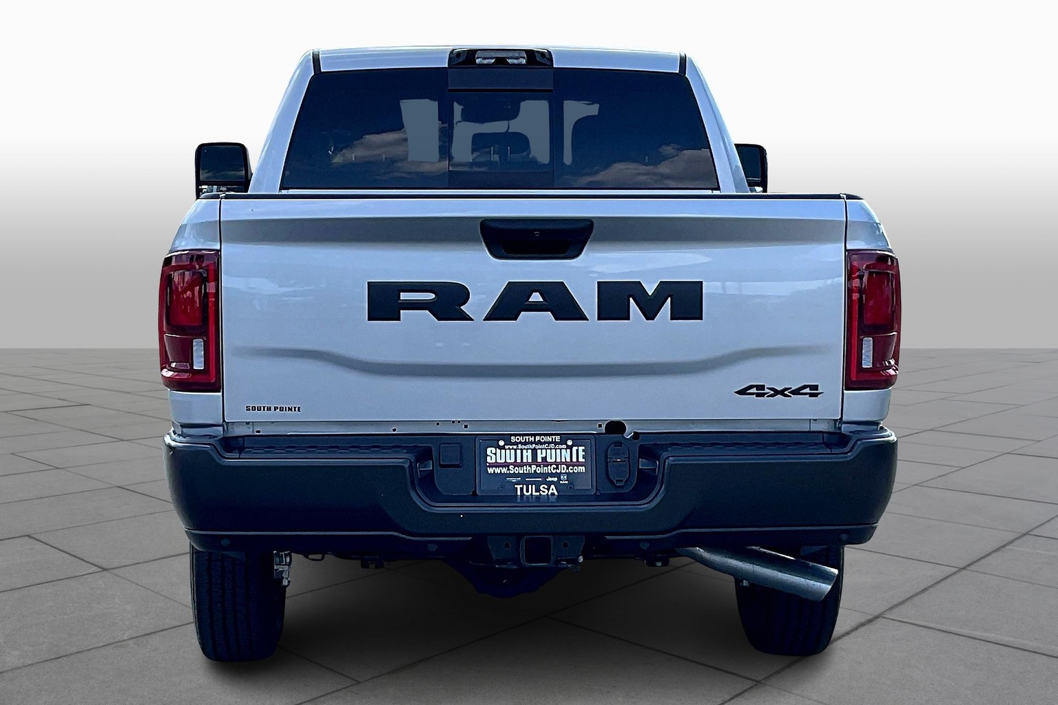 2026 Ram 2500 Tradesman photo 4