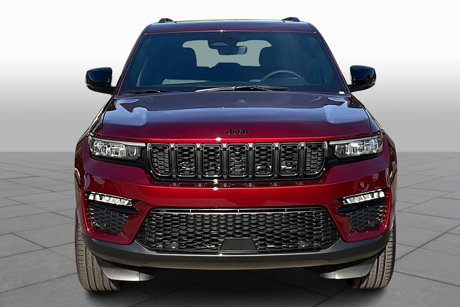 2025 Jeep Grand Cherokee Limited photo 3