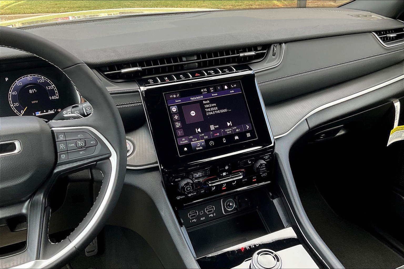 2025 Jeep Grand Cherokee Altitude X photo 3