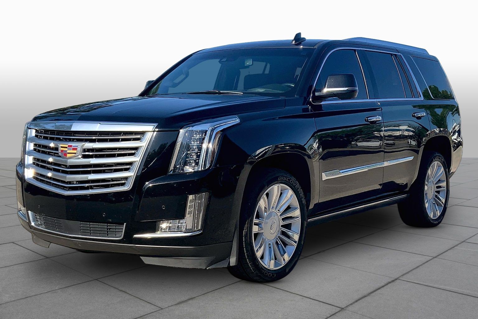 2016 Cadillac Escalade AWD Platinum's photo