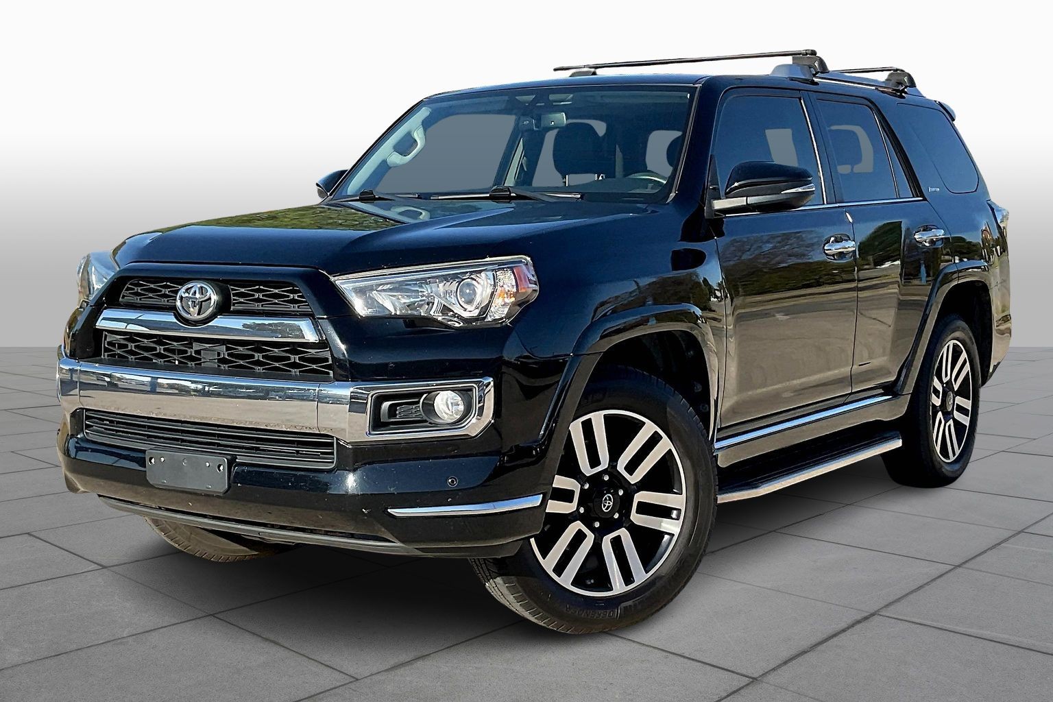 2015 Toyota 4Runner Limited's photo