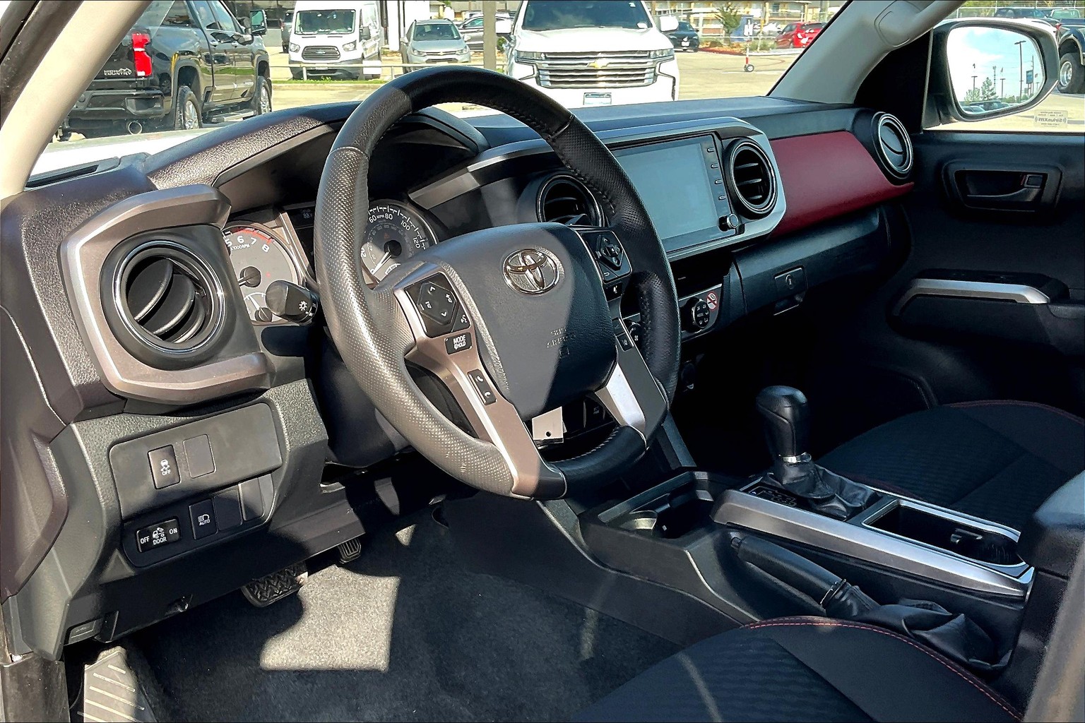 Tacoma Double Cab SR5
