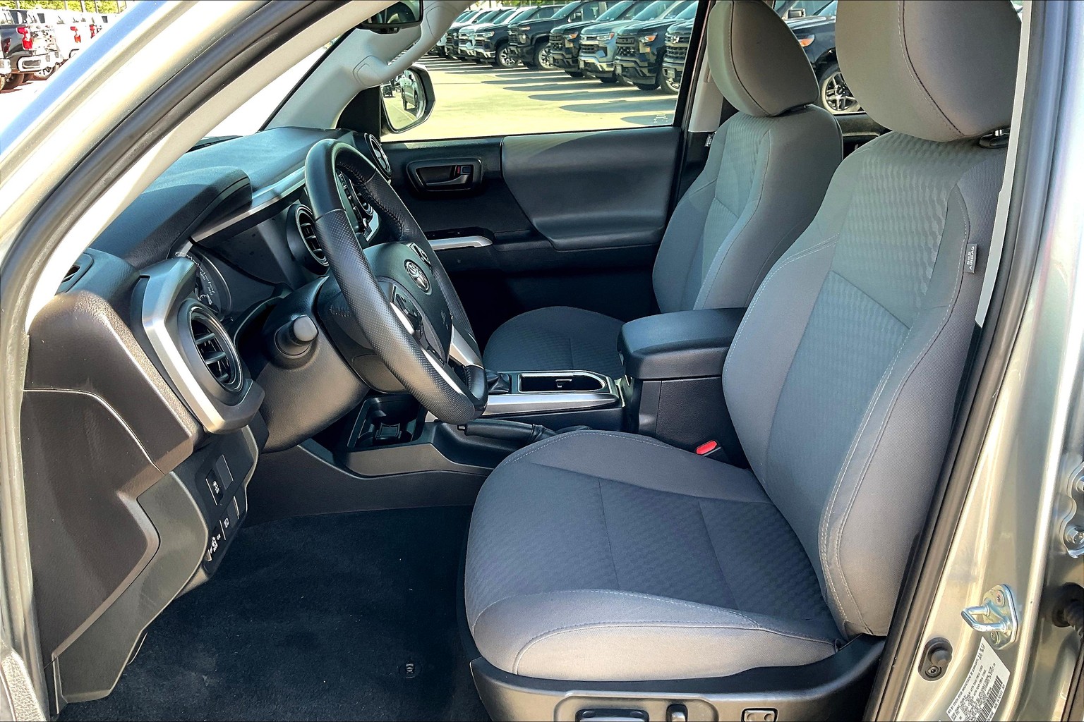 Tacoma Double Cab SR5