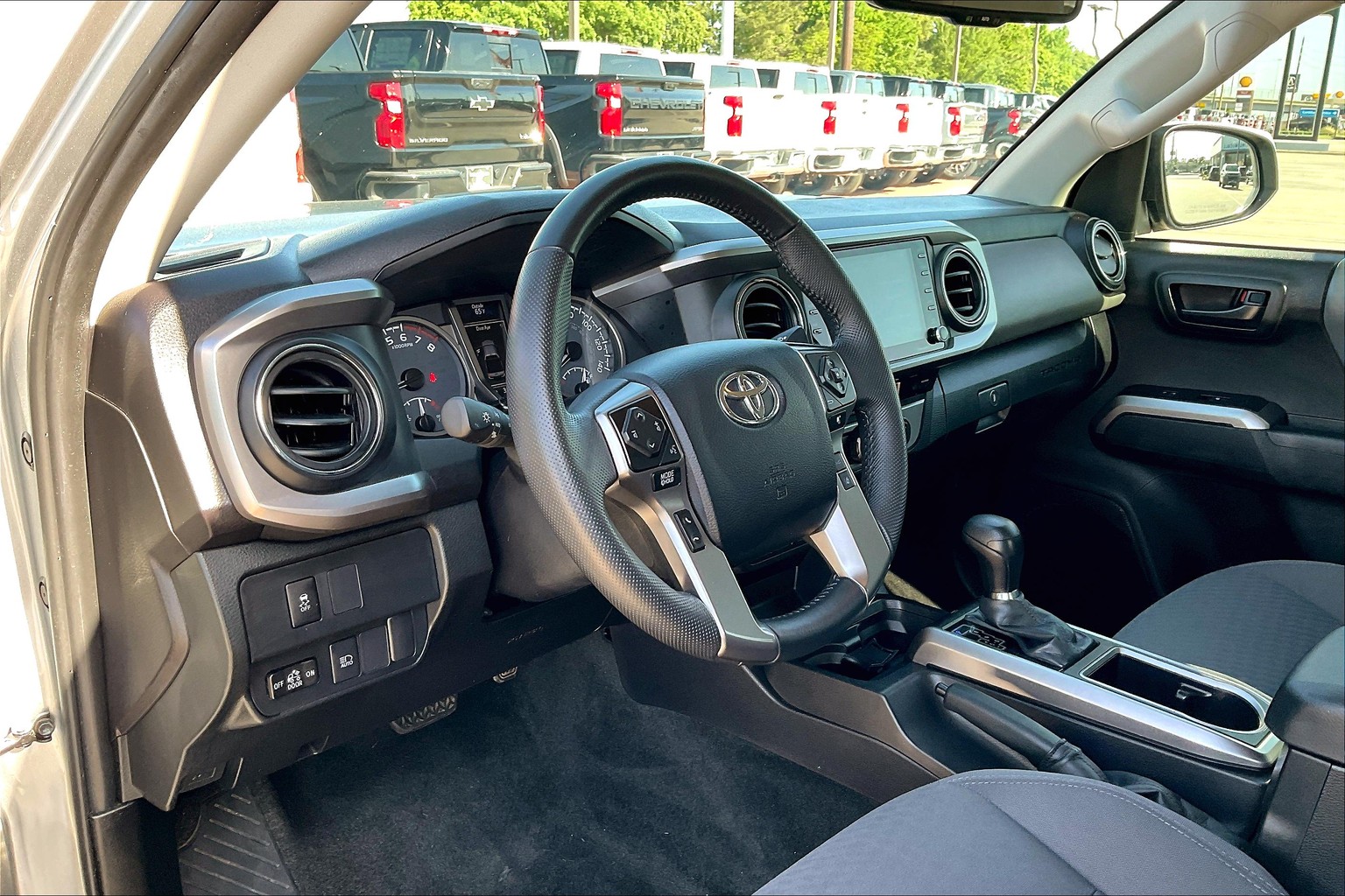 Tacoma Double Cab SR5