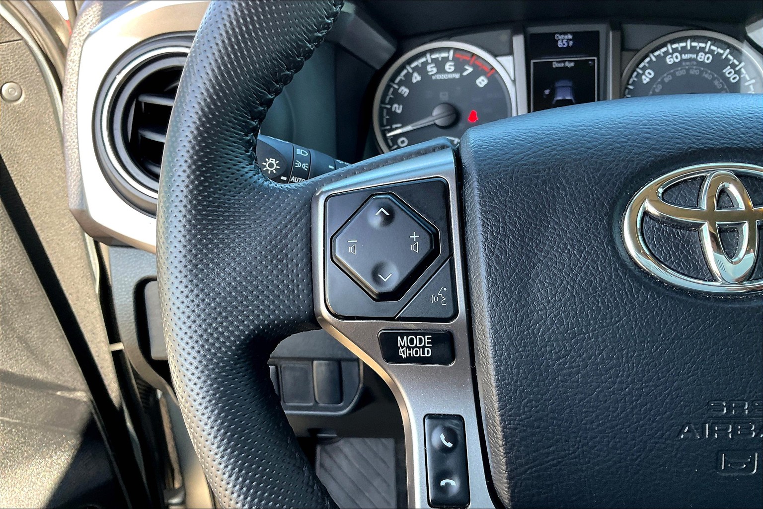 Tacoma Double Cab SR5