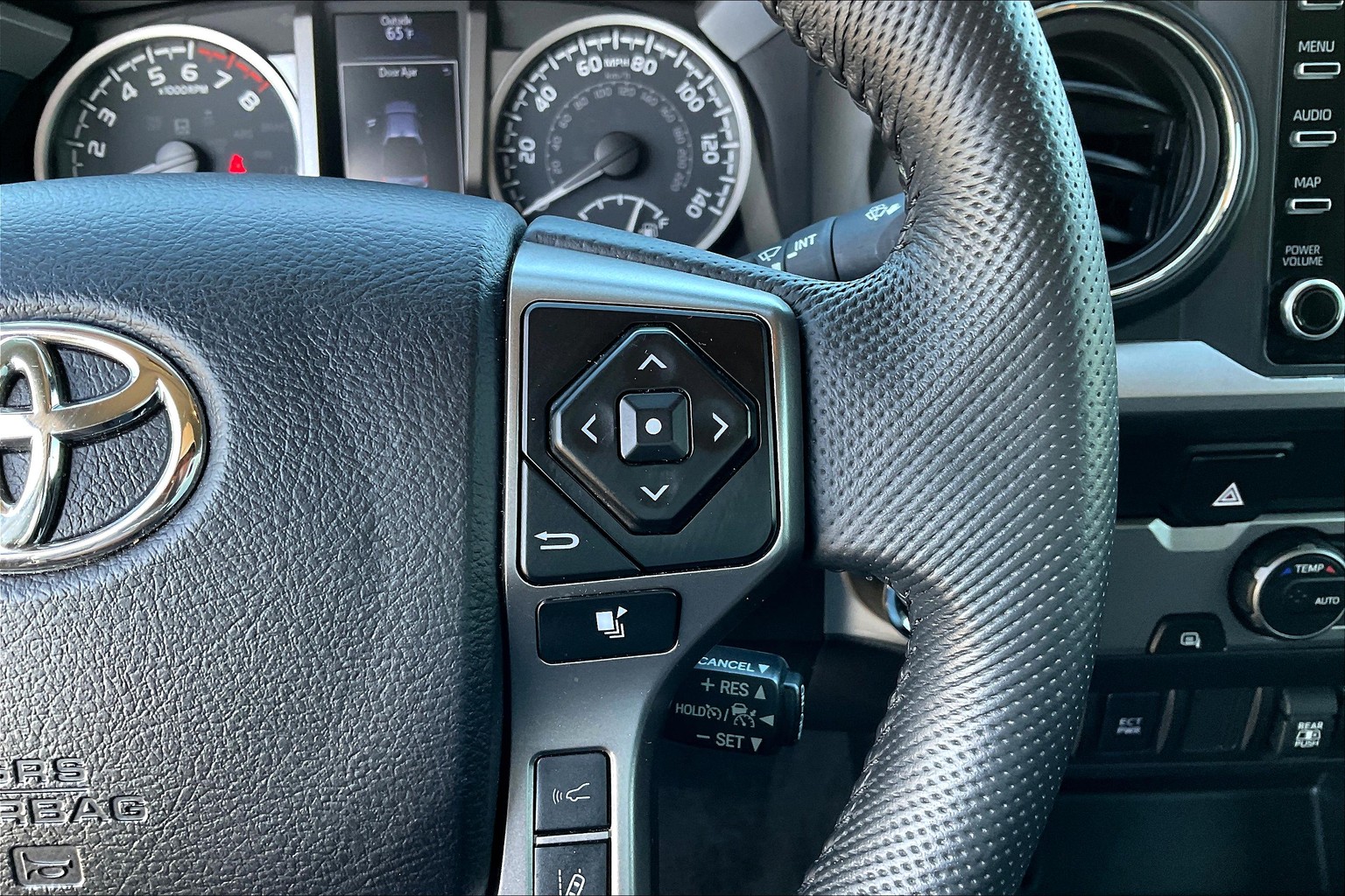 Tacoma Double Cab SR5